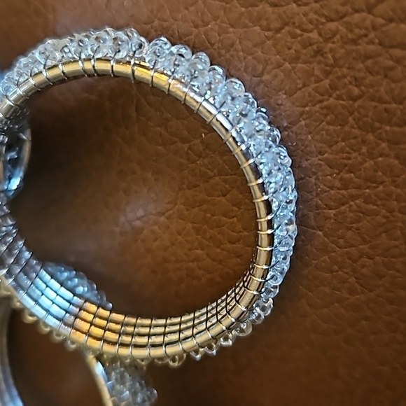 CYNTHIA ROWLEY Set of Four Starburst Holiday Beaded Napkin Rings - Picture 7 of 7